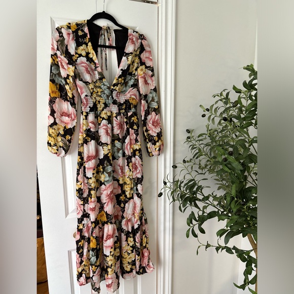 Floral dress - Picture 1 of 3